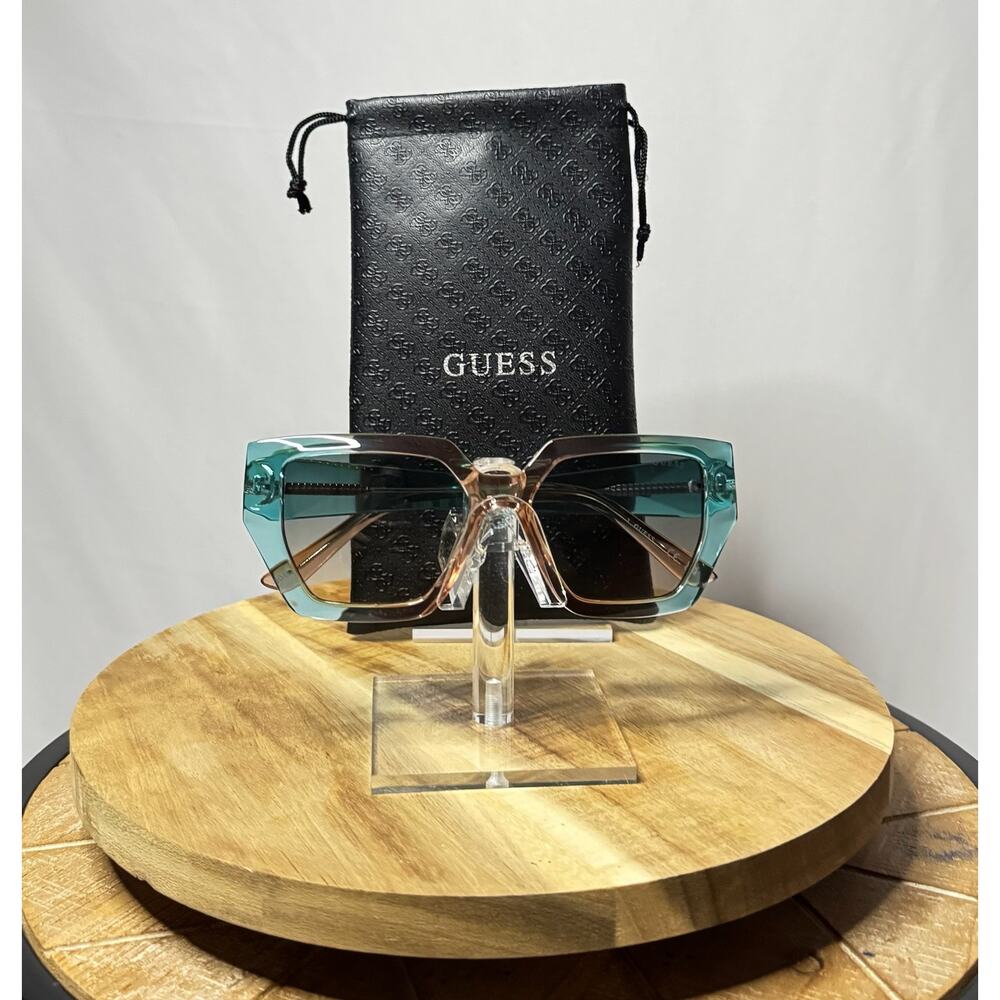 Guess Sunglasses blue one size NWT